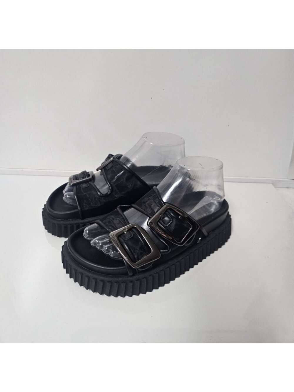 Circus NY by Sam Edelman Cris Mesh Sandal. - Picture 2 of 7